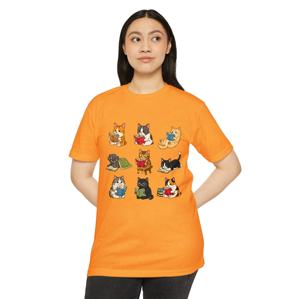 Cute Cats Reading Booklover  T-Shirt