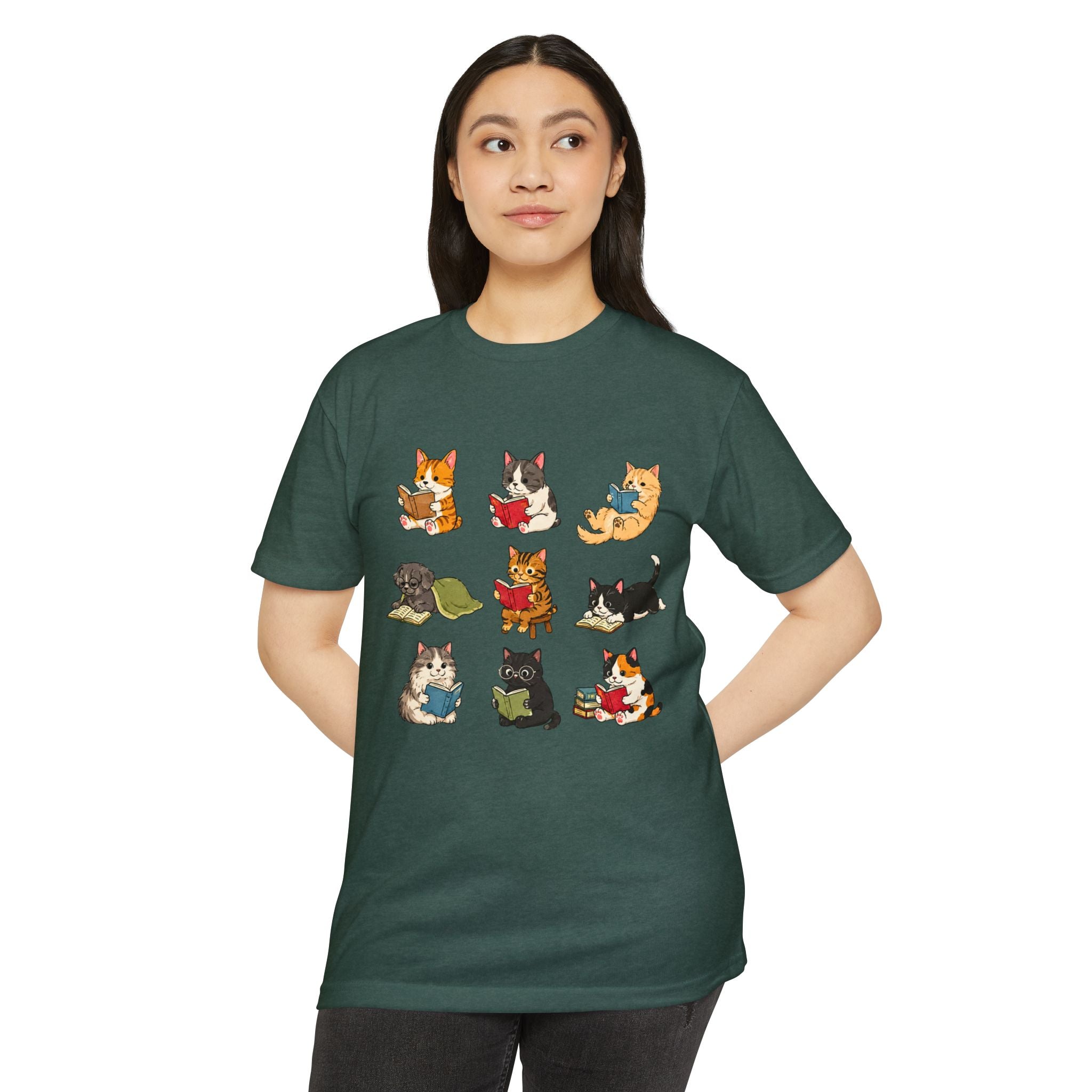Cute Cats Reading Booklover  T-Shirt