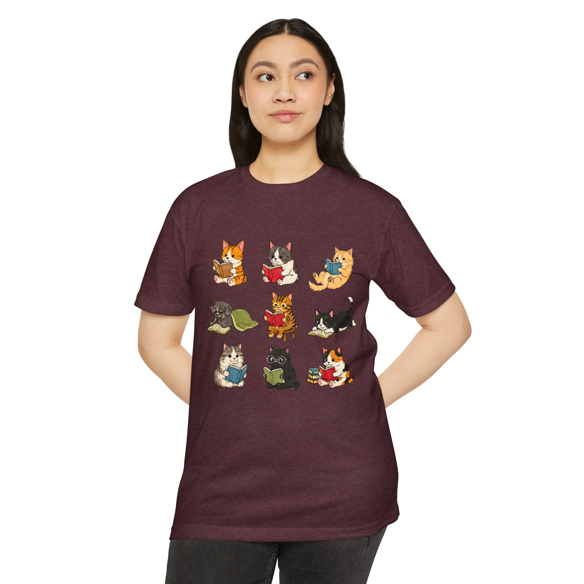 Cute Cats Reading Booklover  T-Shirt