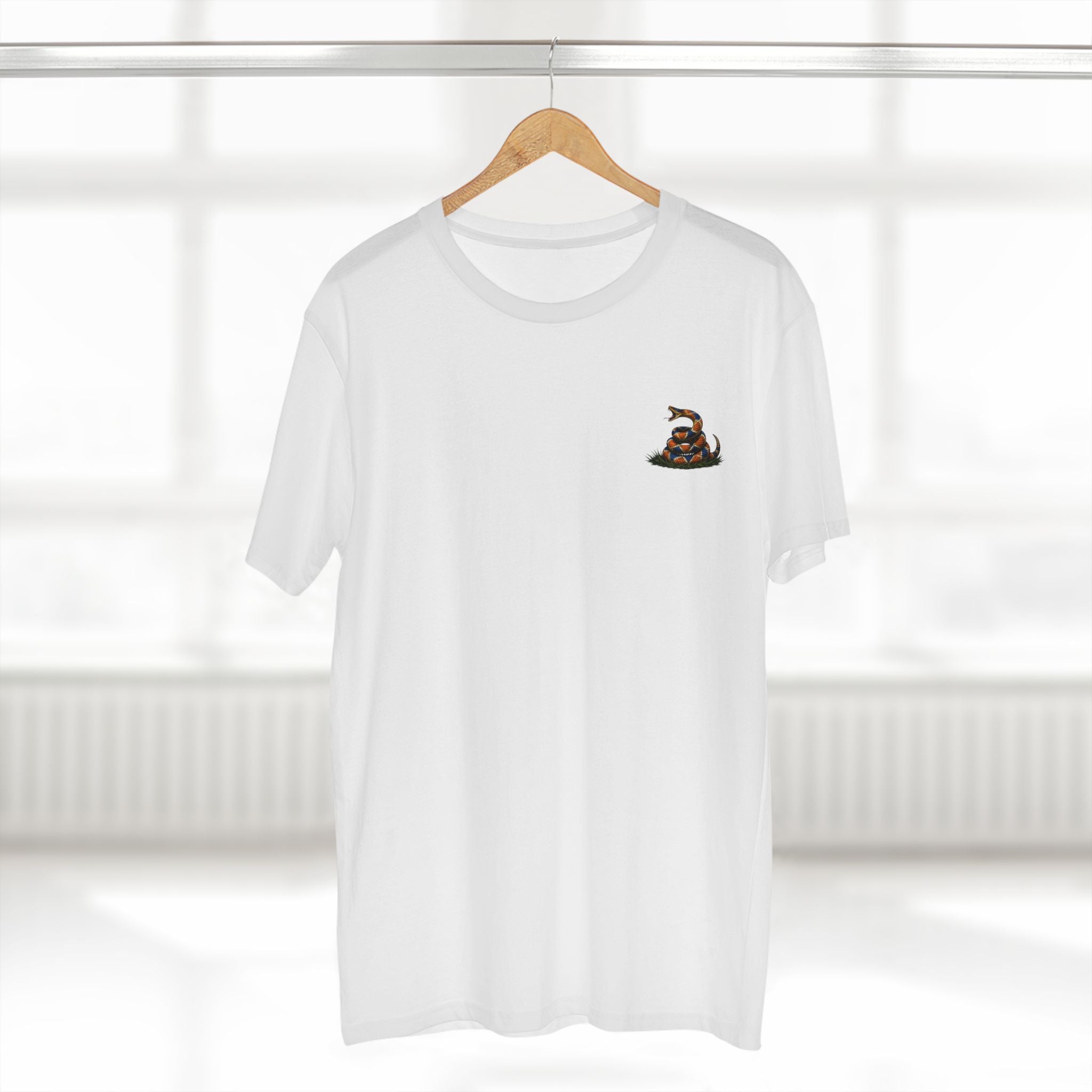 T-Shirt — 'Don't Tread on Me' Coiled Snake Graphic Tee
